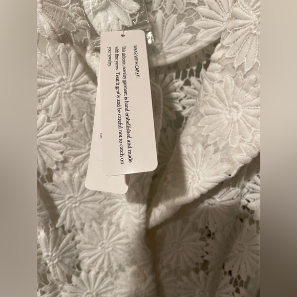 Berek Peek-A-Boo 3D Open Floral White Blazer Jacket Small NWT - Picture 6 of 10